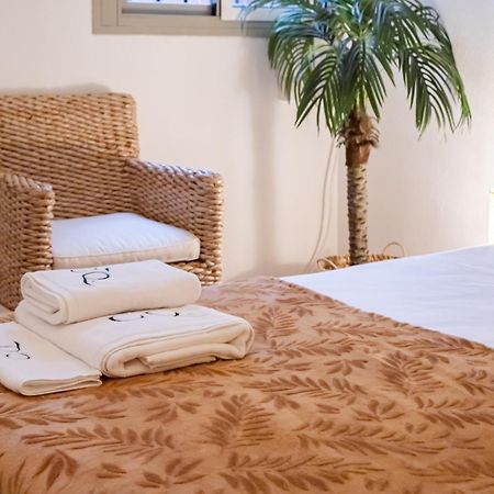 Charming 4-Bedroom Apartment In Malaga'S Historic Center Luaran gambar