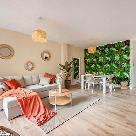 Charming 4-Bedroom Apartment In Malaga'S Historic Center Luaran gambar